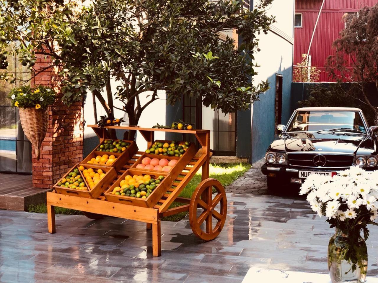 Citron Cottages Батуми Екстериор снимка