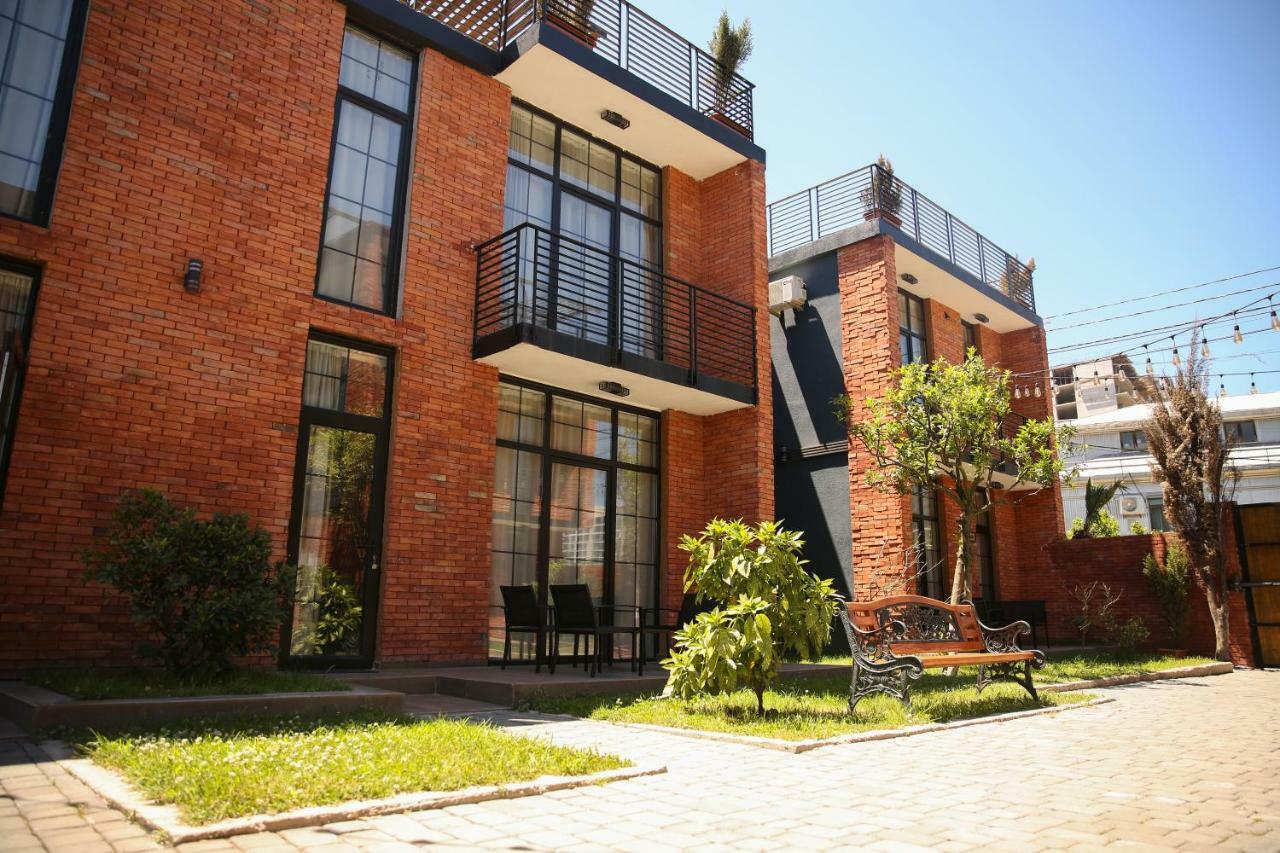 Citron Cottages Батуми Екстериор снимка