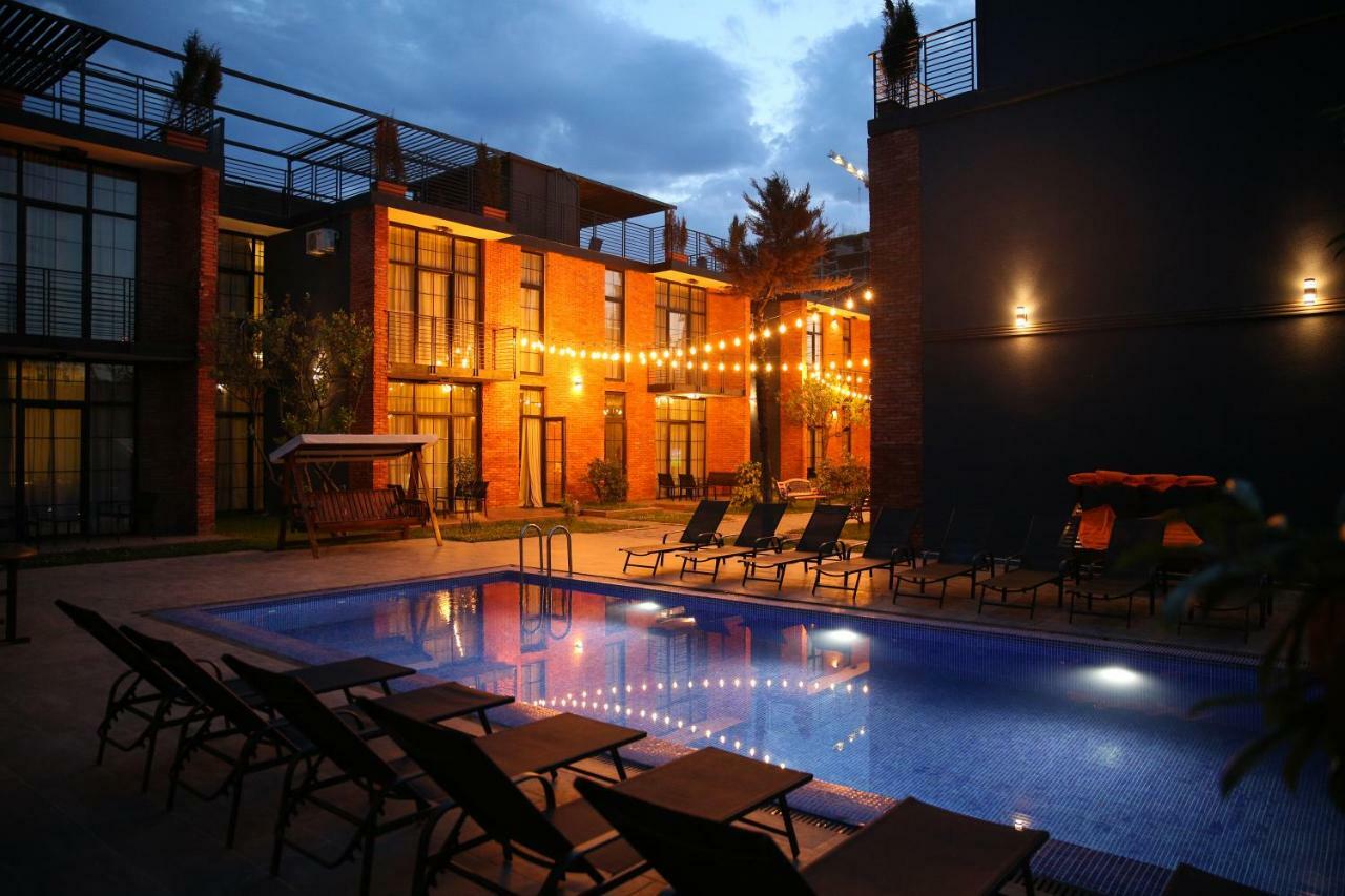 Citron Cottages Батуми Екстериор снимка
