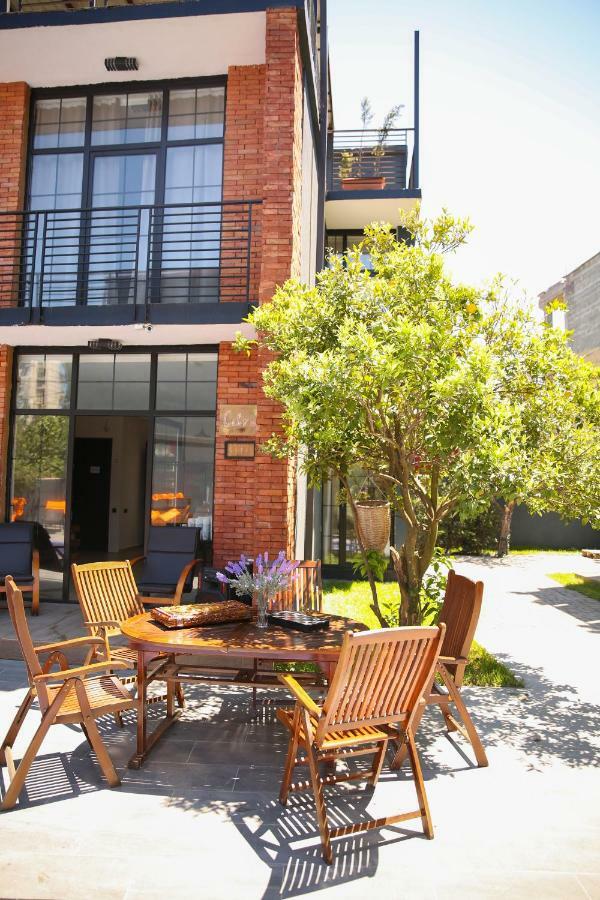 Citron Cottages Батуми Екстериор снимка