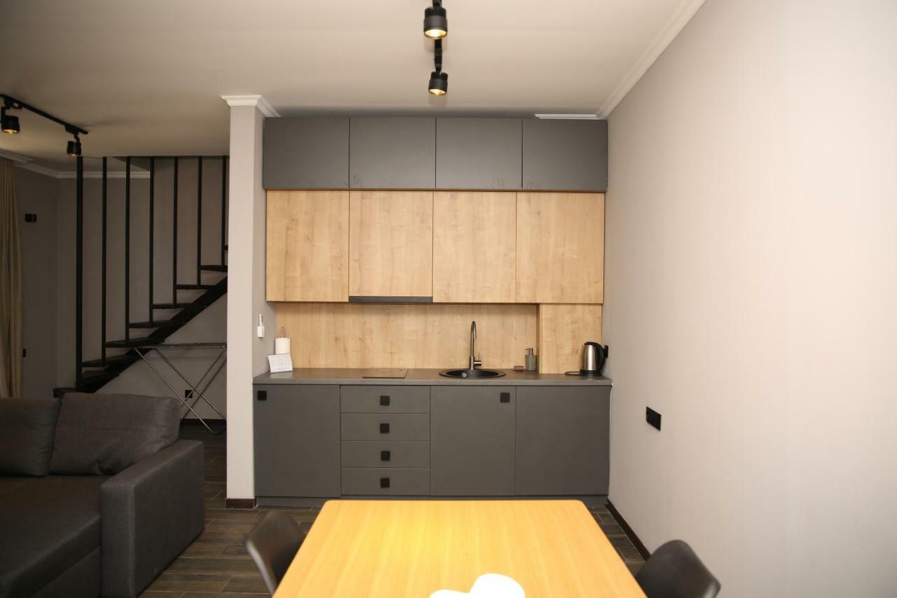 Citron Cottages Батуми Екстериор снимка