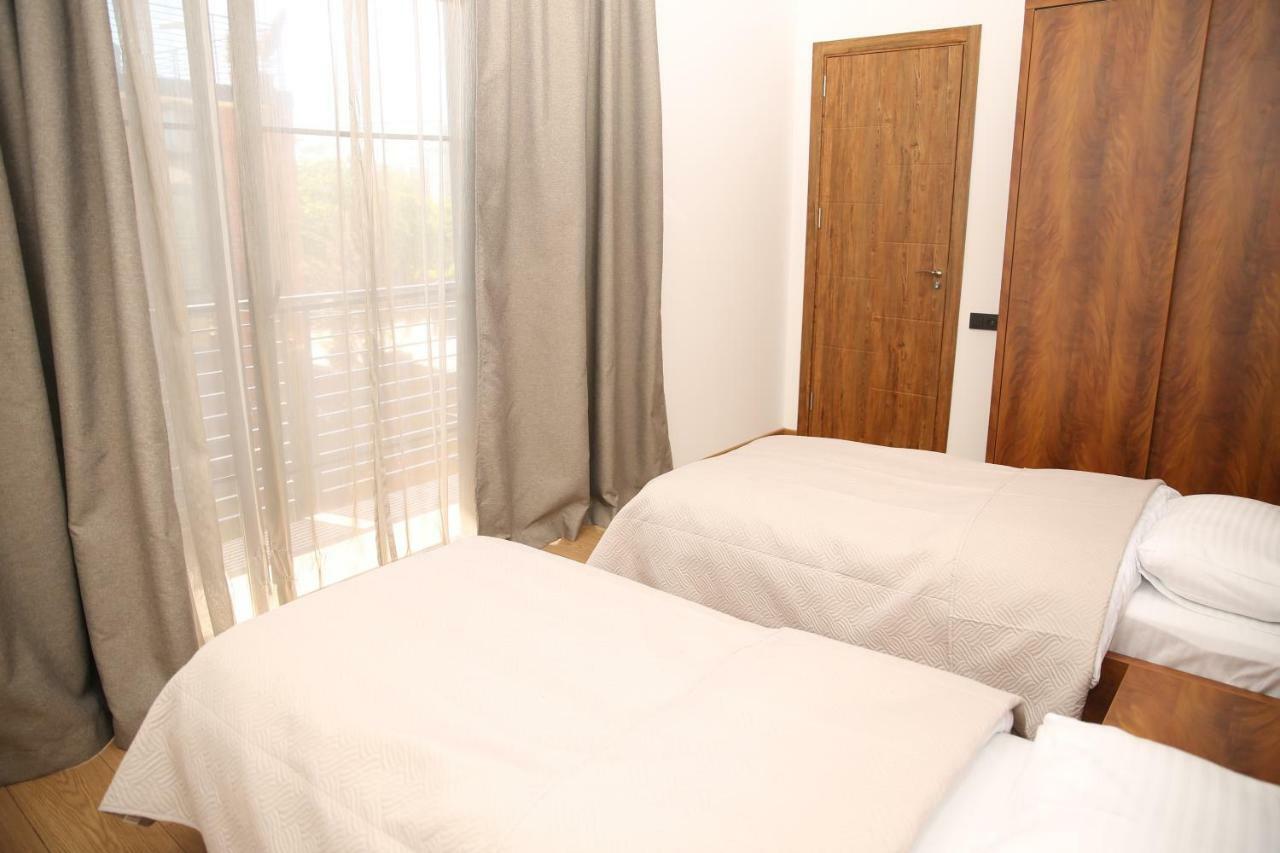 Citron Cottages Батуми Екстериор снимка